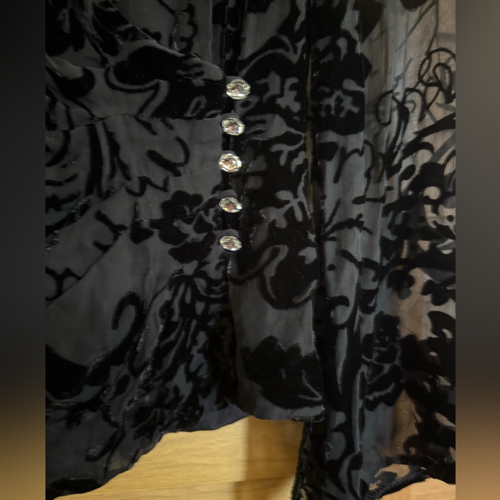 Burnout Black Floral Velvet Cross Body L/S Blouse Jkt Romantic Gothic Victorian - Picture 2 of 7